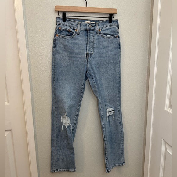 Levi's Women's High-Rise Wedgie Straight Cropped Jeans Size 28 - Picture 2 of 9